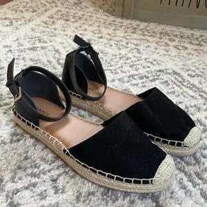 Woman’s wedges